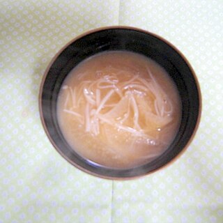 エノキと素麺の味噌汁